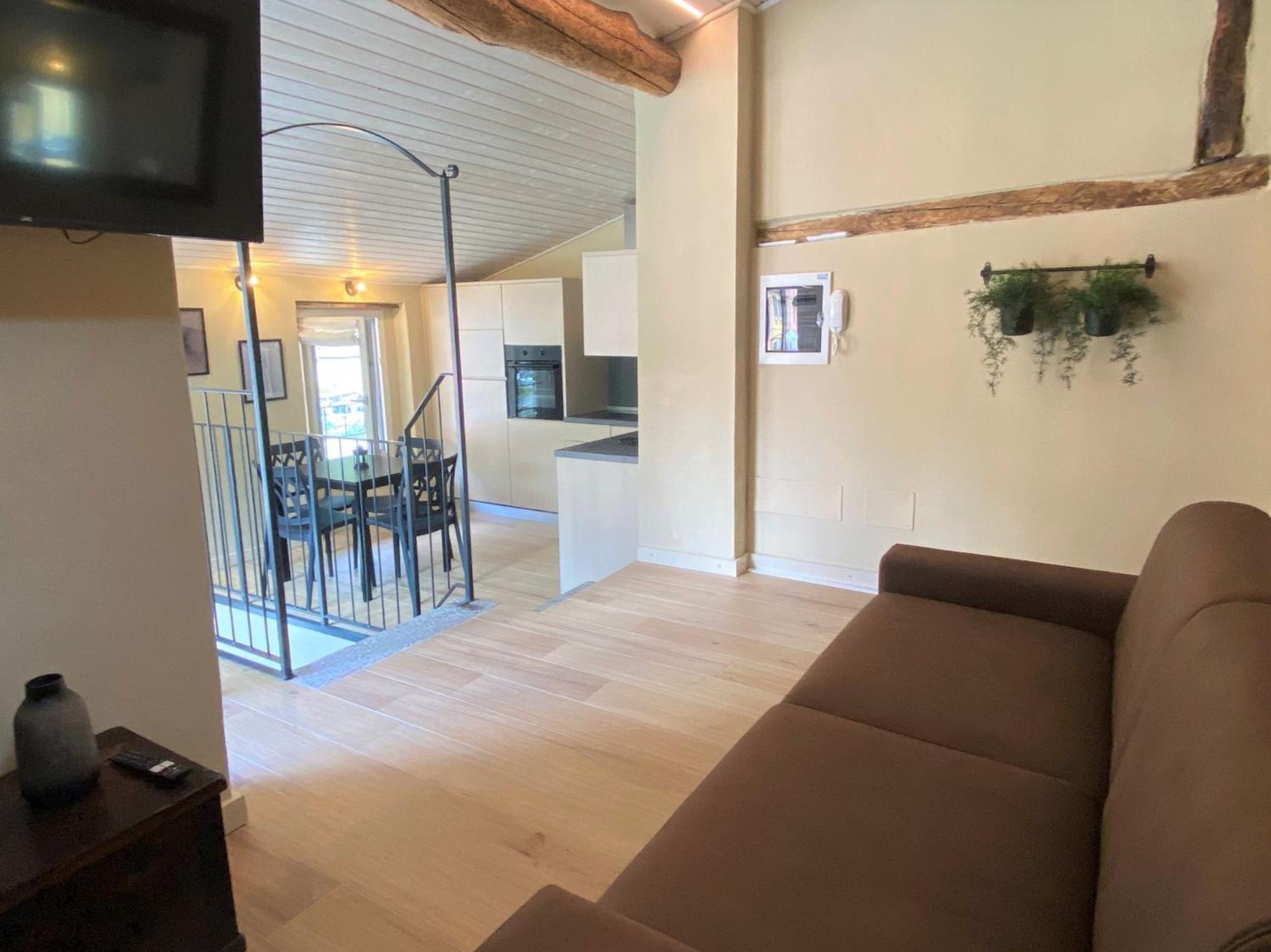 Argegno'S River - Central Apartment Lake View Chambre photo